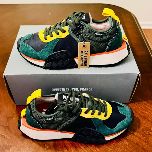 Palladium Other - NIB – Palladium Troop Runner Sneakers – Unisex – Duffle Bag / Black